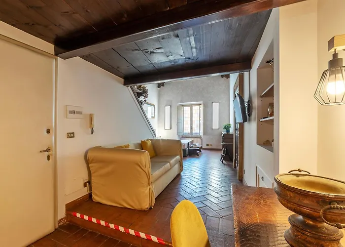 Historical Loft At Campo De Fiori Apartment *